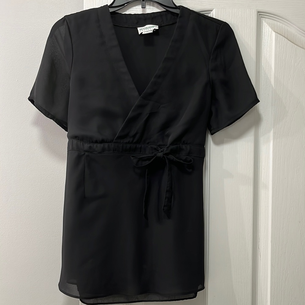 Motherhood Maternity black short sleeve maternity blouse